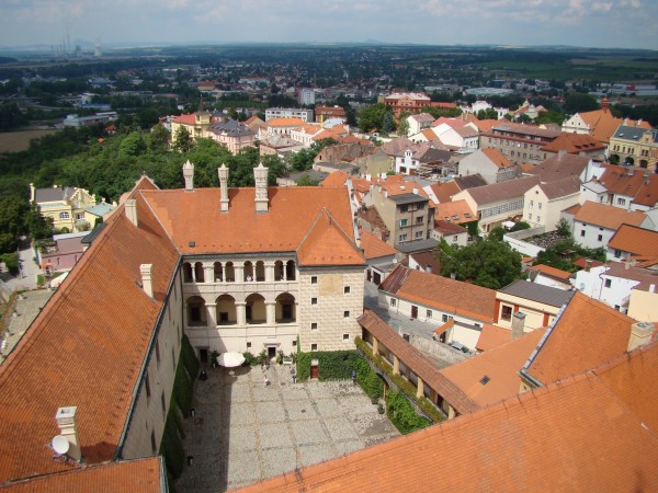 Tour in scooter dei castelli cechi per 1 giorno. La via del nord. (audio-guida)