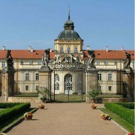 Czech Castles Scooter Tour for 1 day. The South Way. (audio guide)