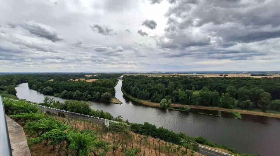 Czech Castles Scooter Tour for 1 day. The North Way.  (audio guide)
